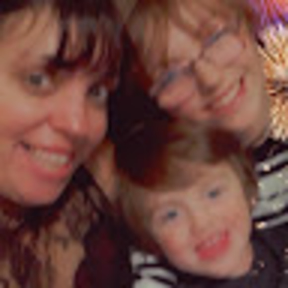 Meet your Posher, Stacy - Picture 1 of 1